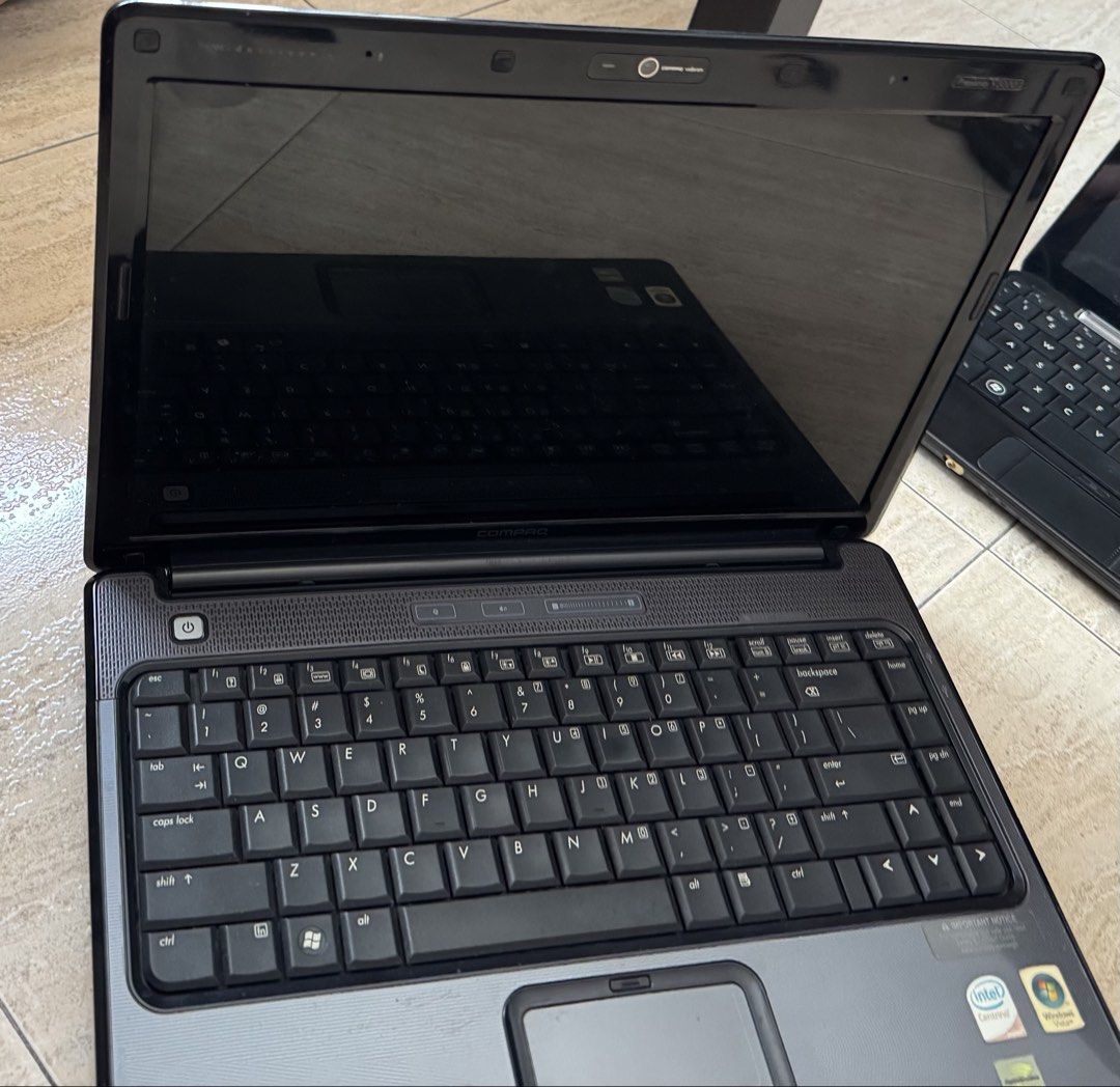 Compaq presario v3000439428736101263362