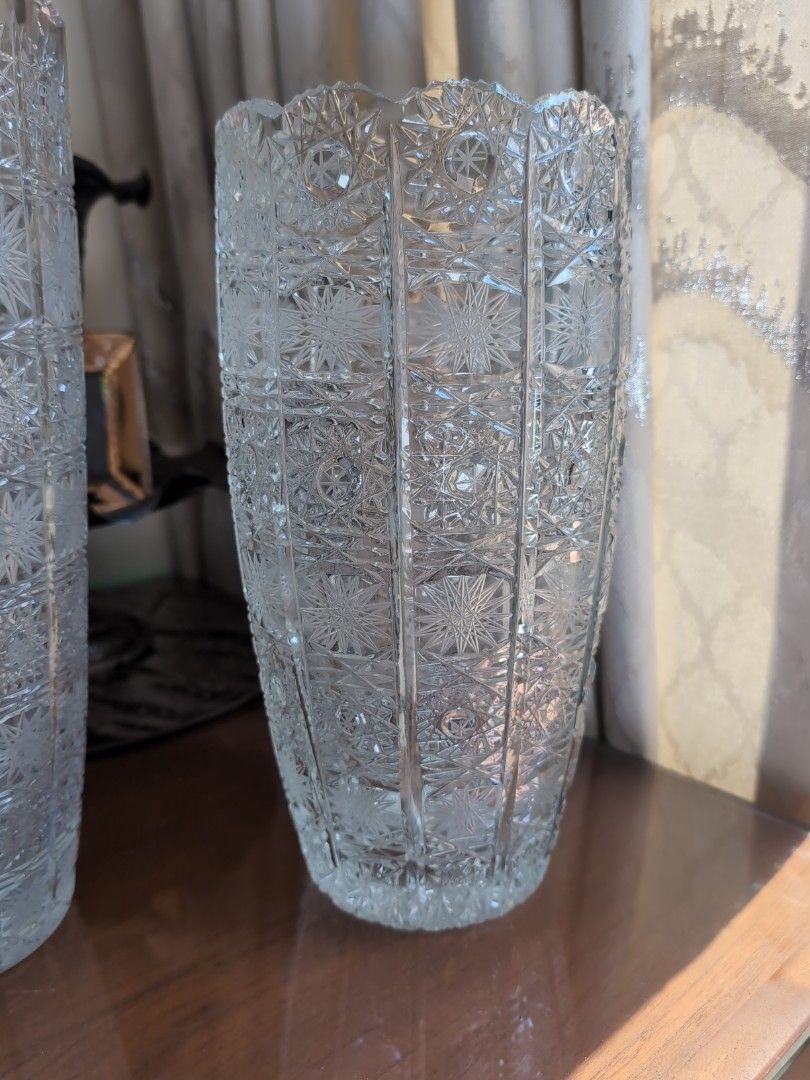 Crystal Vase439480024386119682