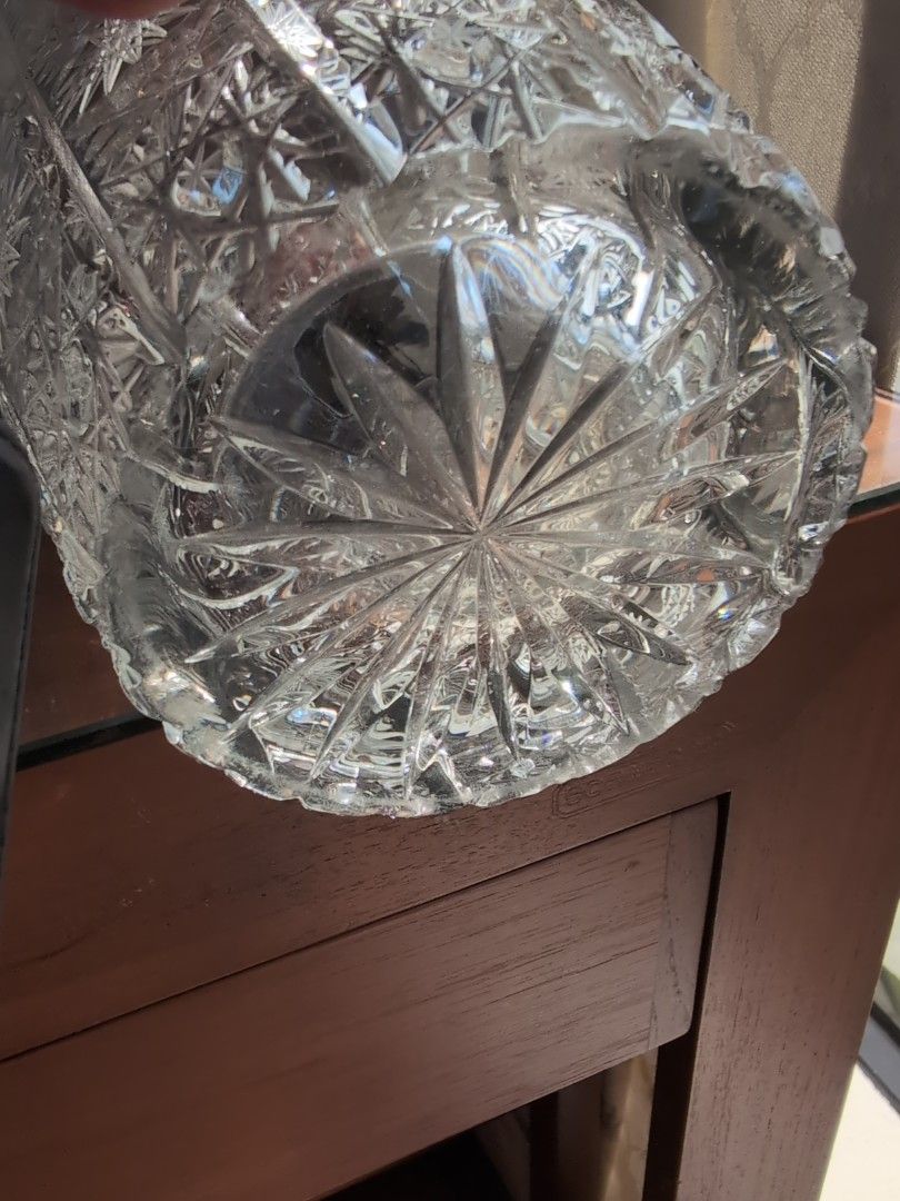 Crystal Vase439480024386119684