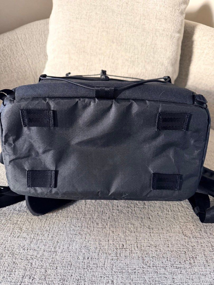 CTactical CTR backpack (Category: Backpacks) located in Singapore. Submitted by mrbeangadgets (Listing ID 1434486032, Image 7). Description: - Stylish black backpack - Roll-top closure - Front pocket with drawstring - Padded back panel for comfort - Adjustable shoulder straps CTactical CTR Ultra 400TX with Red interior.
