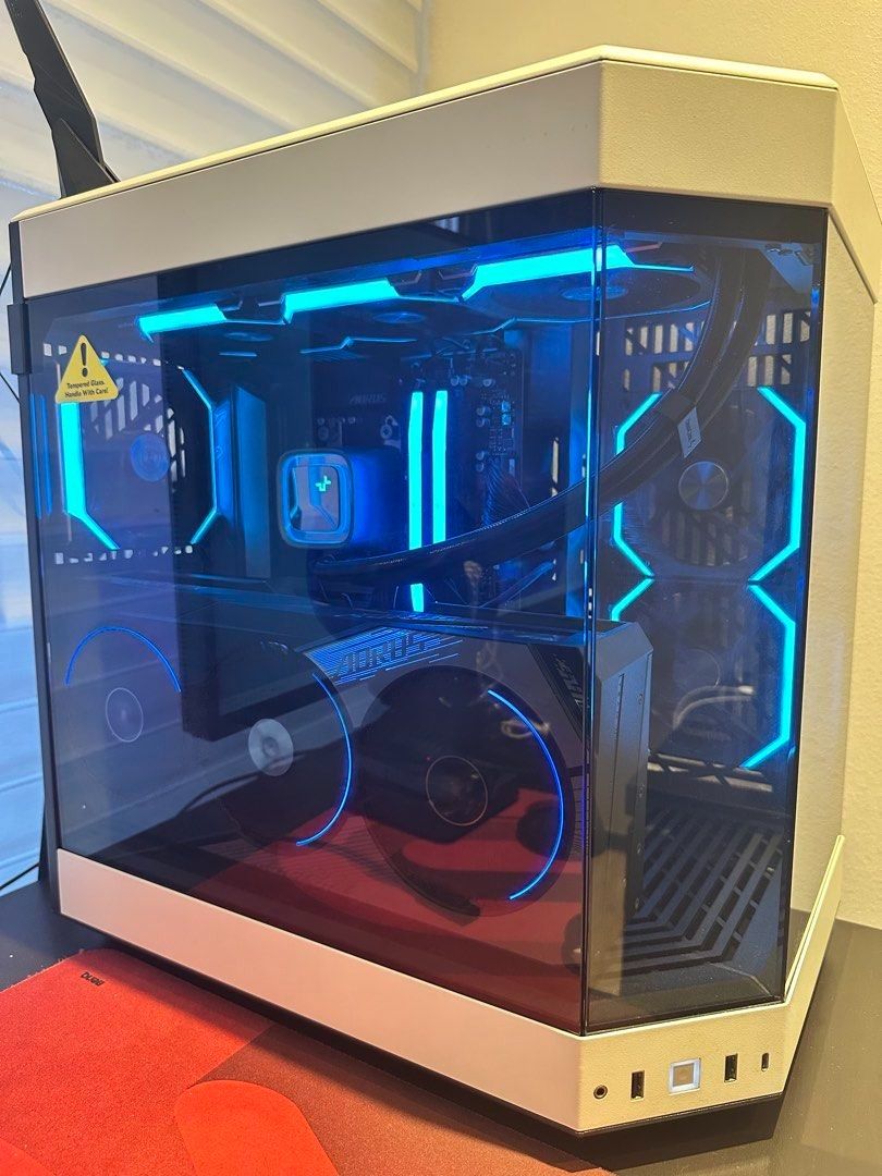 Custom Gaming PC  9950X3D439682527973222400