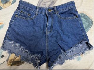 (Category: ) located in . Submitted by bear9092 (Listing ID 1434826124, Image 1). Description: .