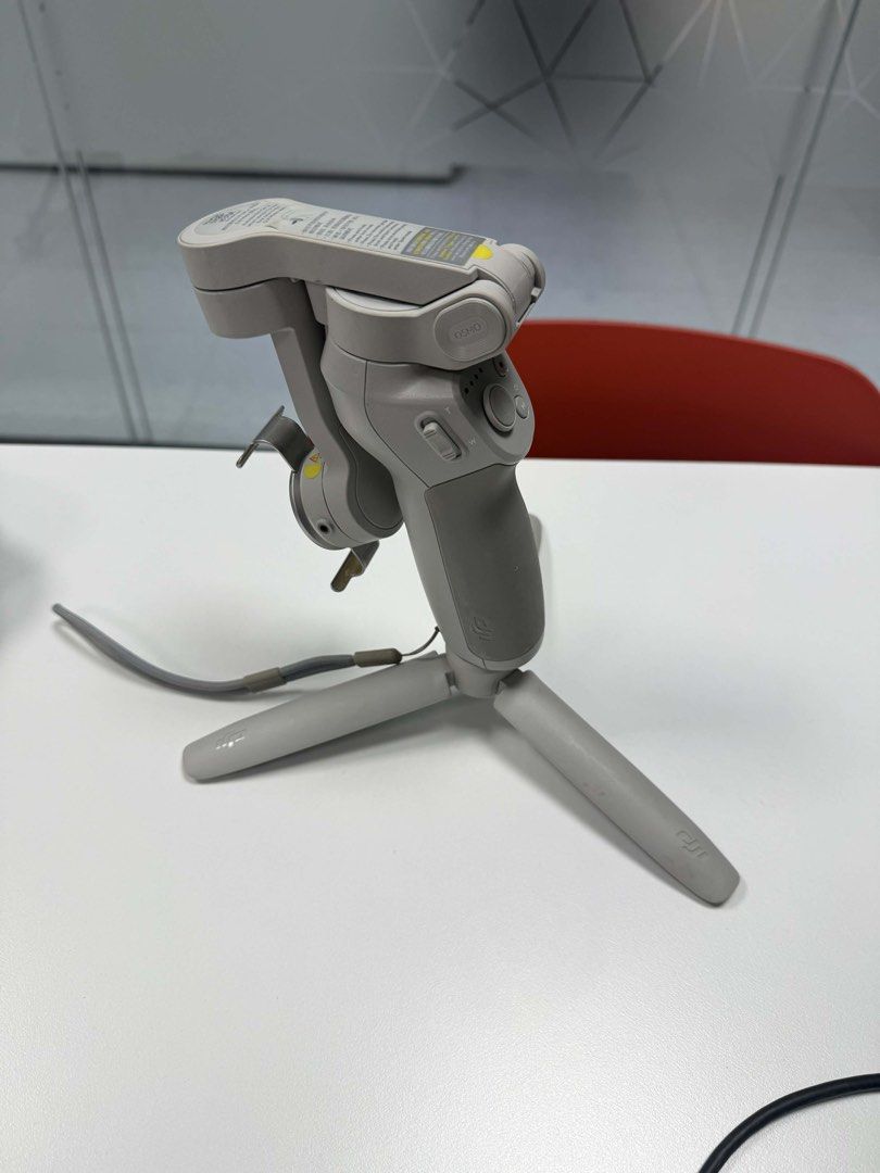 DJI osmo 4 gimbal (Category: Tripods & Monopods) located in Antipolo. Submitted by fancyatrinket (Listing ID 1434897698, Image 1). Description: price is negotiable .