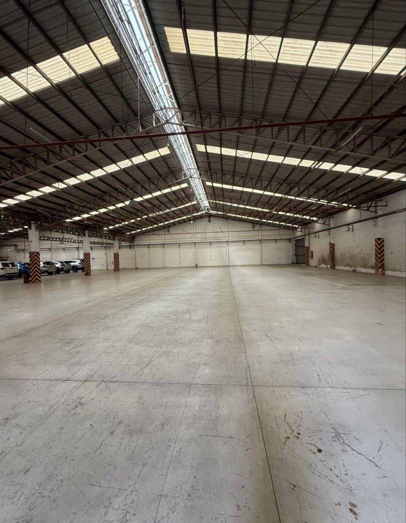 For Rent: Warehouse @ Pasig City (Category: Commercial) located in Makati City. Submitted by donangelob (Listing ID 1434817049, Image 1). Description: Please read *No Brokers / No Sales Agents* *Direct Tenant Inquiry Only* For Rent Warehouse Rosario, Pasig City 4,000 sqm (3,000 sqm covered + 1,000 sqm open space) 12m frontage #April2026.
