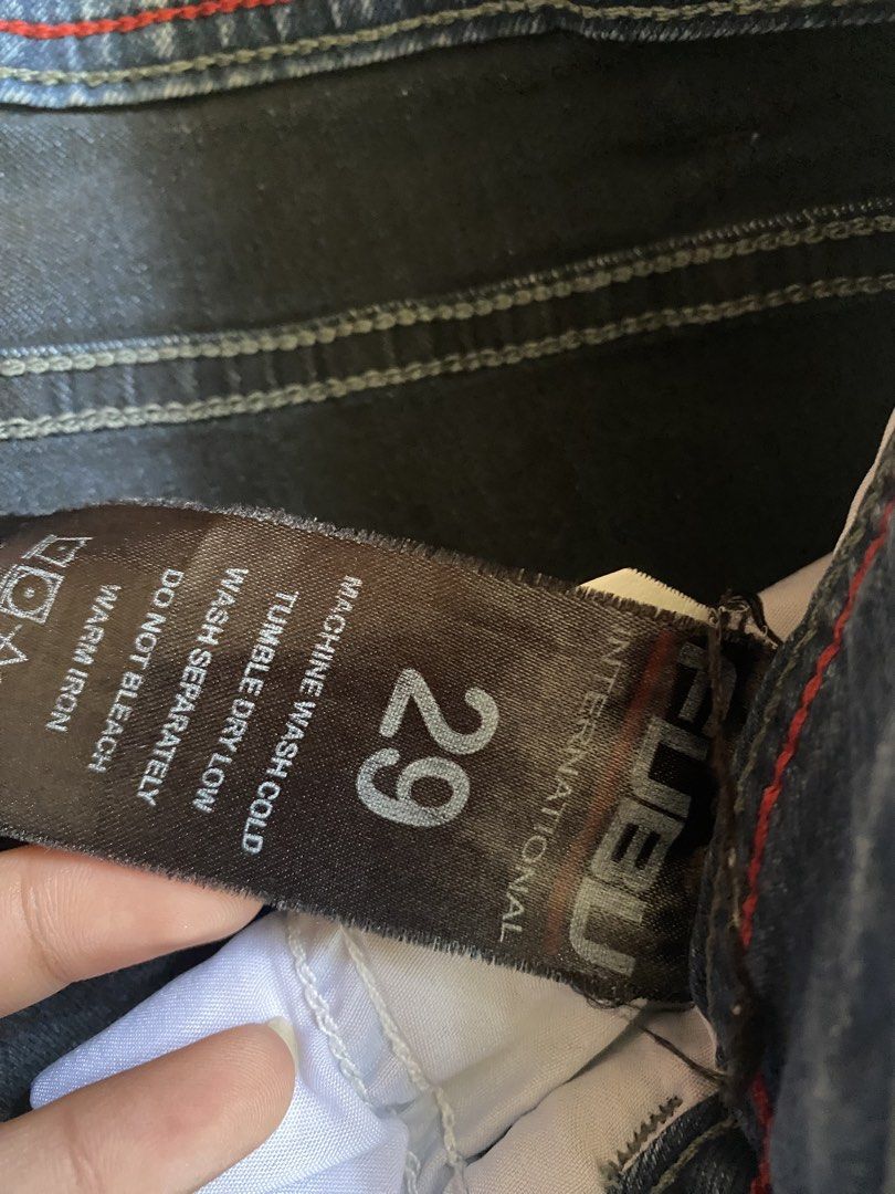 FUBU Slim Tapered Jeans - Size 29 (Category: Jeans) located in Manila. Submitted by kathhhhh236 (Listing ID 1434980893, Image 3). Description: - FUBU slim tapered jeans - Size 29 - Classic blue denim wash - Button closure - Five-pocket design - Machine wash cold, tumble dry low - Leather brand patch - Slim fit.