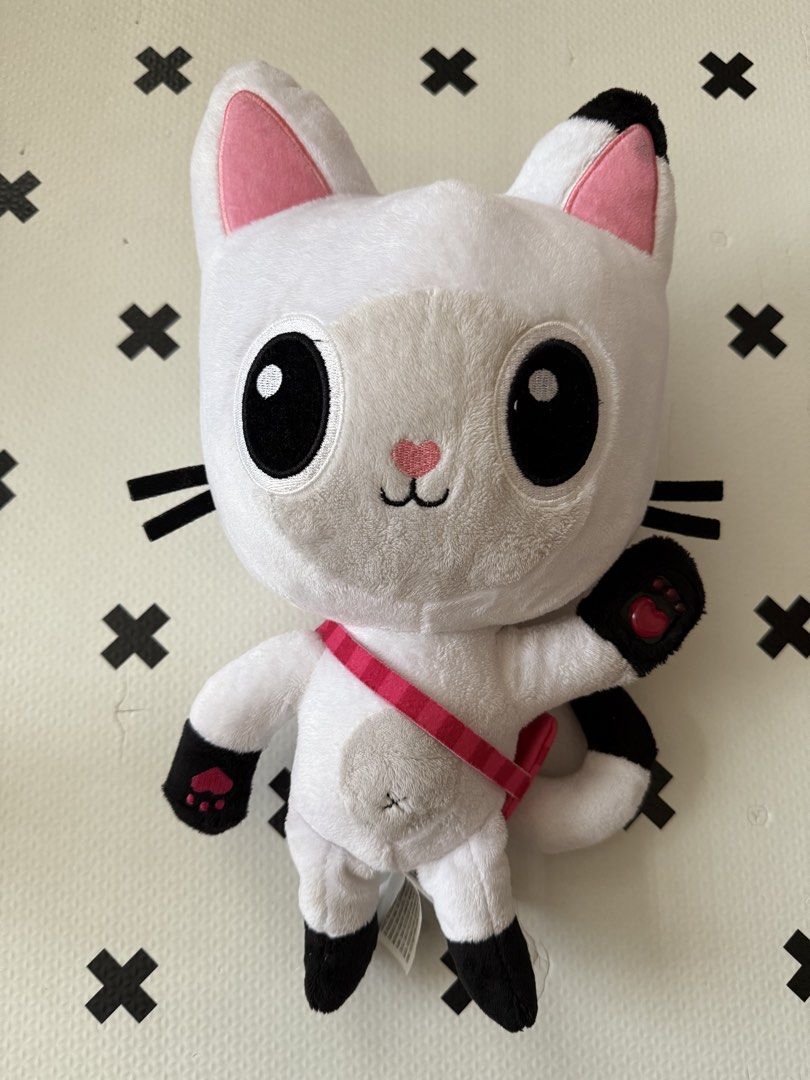Gabby's Dollhouse Talking Pandy Paws Plush (Category: Plushies & Soft Toys) located in Pasay City. Submitted by anndrias (Listing ID 1434819964, Image 1). Description: New batt; no issue. Video available upon request. .