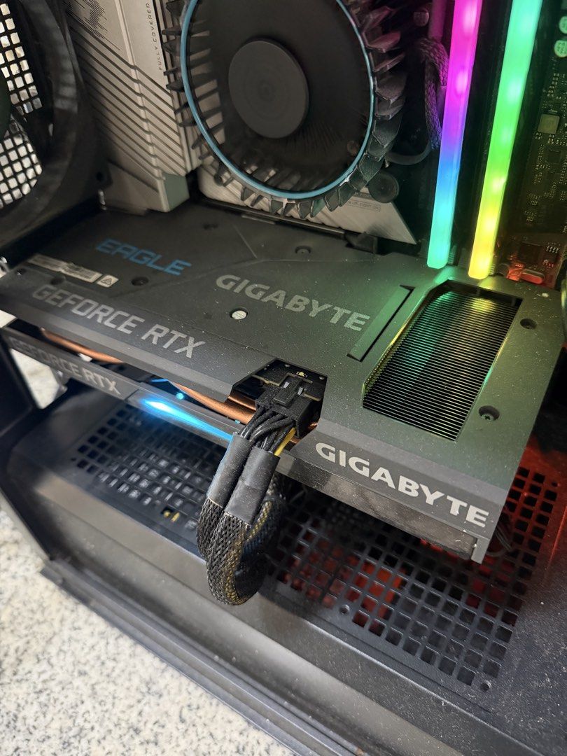 Gigabyte eagle GeForce RTX 3060 Eagle 12GB439454667060684801
