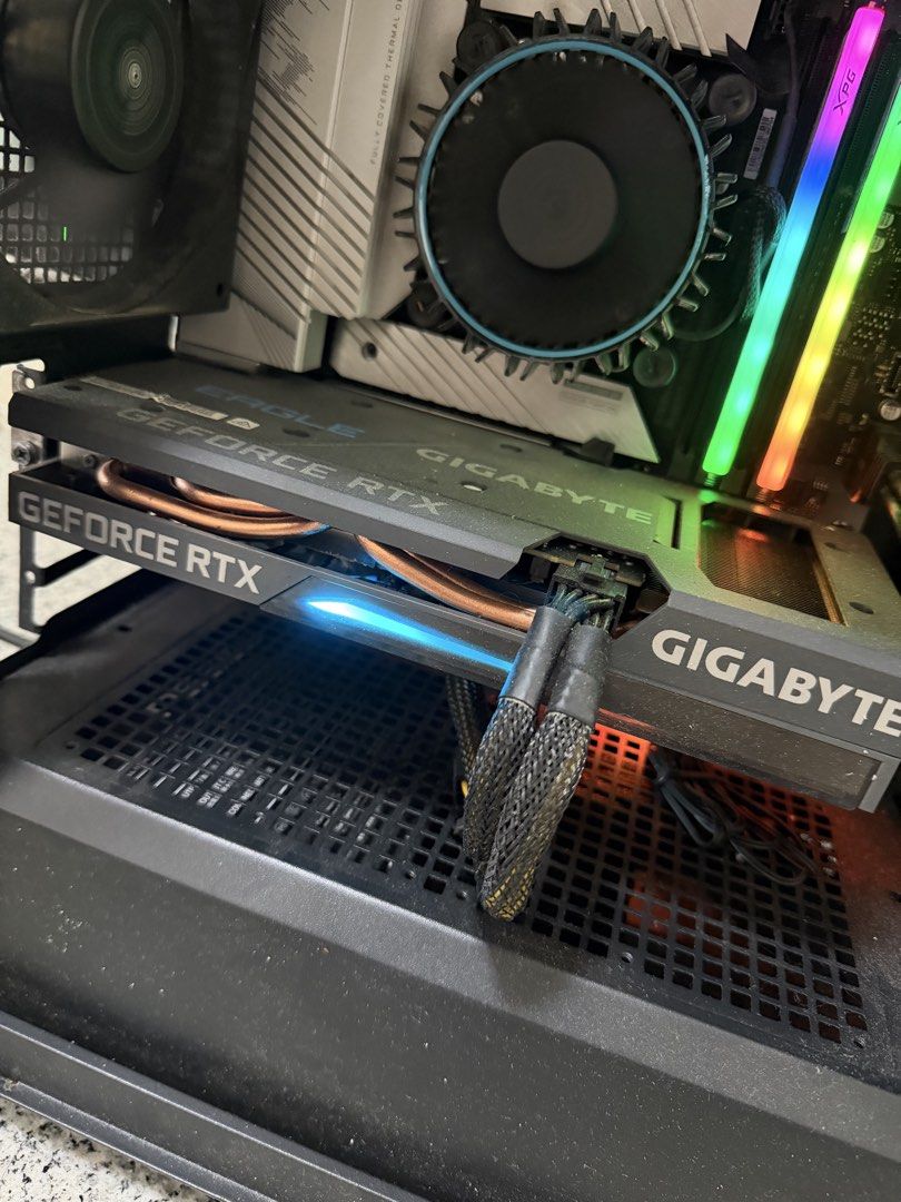 Gigabyte eagle GeForce RTX 3060 Eagle 12GB439454667060684800