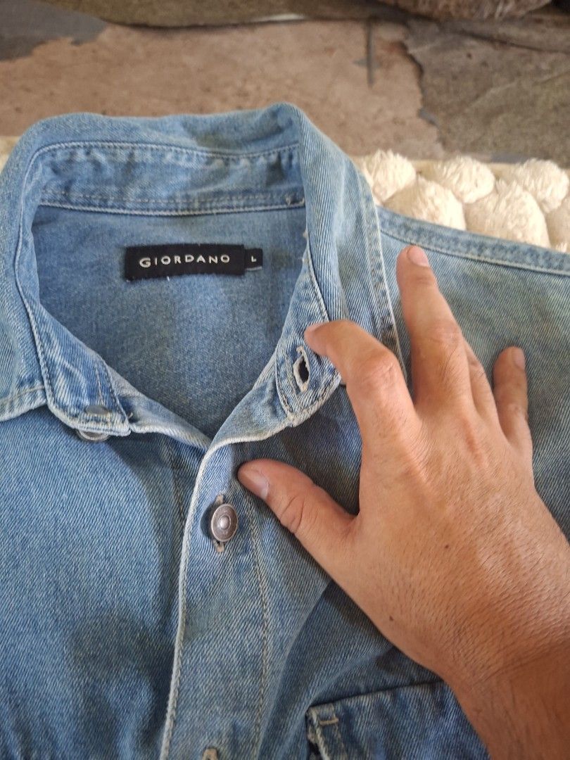 Giordano Denim Jackets (Category: Coats, Jackets and Outerwear) located in Tuburan. Submitted by kimoii (Listing ID 1434844861, Image 3). Description: size:23W×28L no issue complete tags.