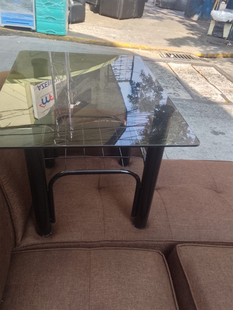 Glass Center table (Category: Other Home Furniture) located in Manila. Submitted by j937122732511 (Listing ID 1434993938, Image 2). Description: Pm me or call 0 9 5 6 2 2 1 7 2 5 5 Free assemble then cash on delivery Delivery fee thru the lalamove rate We are located at Paco Manila .