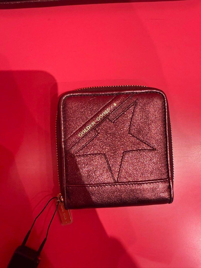 Golden Goose Star Wallet (Category: Luxury Bags & Wallets) located in San Pablo. Submitted by ther____ (Listing ID 1434852599, Image 1). Description: Pasabuy from korea. Will come w paper bag and receipt.