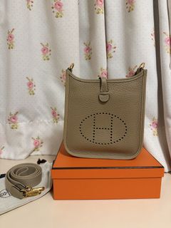 （分類：）位於 。 由 mickey01111 提交（商品編號 1434939745，圖片 1）。簡介： 。