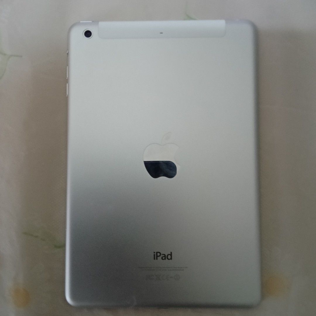 iPad mini 2 （分類：平板電腦 - iPad）位於 Hong Kong。 由 holly8888 提交（商品編號 1432034825，圖片 2）。簡介： ipad mini 2 with 16gb wifi and cellular can put sim include usb。