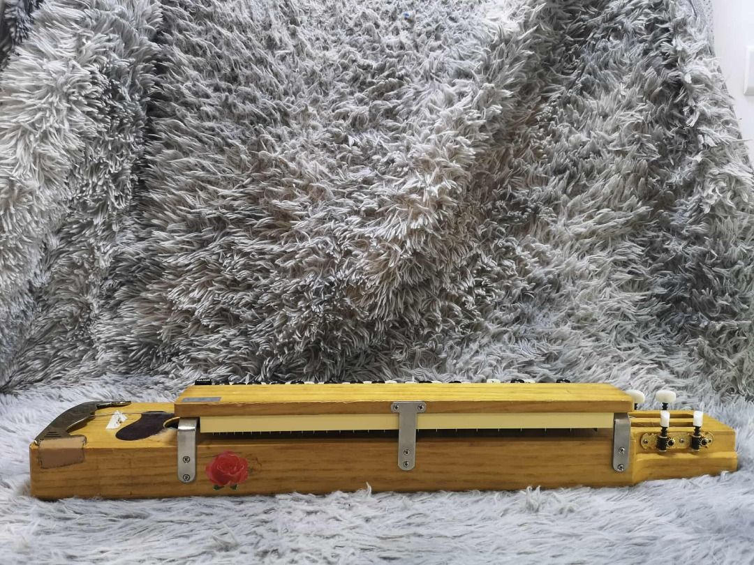 Japanese Stringed Nayoga Harp (Category: Musical Instruments) located in Santa Cruz. Submitted by jmy_surplus.2 (Listing ID 1434921750, Image 3). Description: Size ; L - 14 W - 69 H - 9 Color ; Brown Type ; Harp Brand ; No brand Material ; Wood Style ; Wooden Japanese Harp JMA JMY 1 Batch #201.