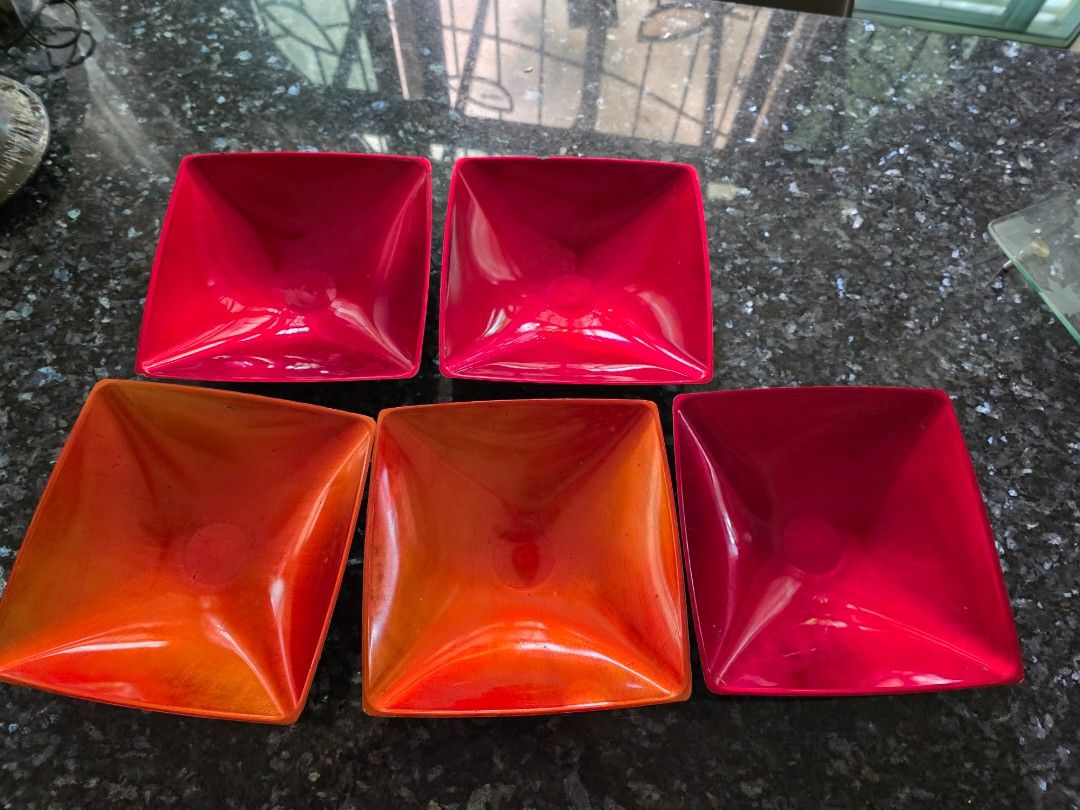 Lacquer plates439508479383982081