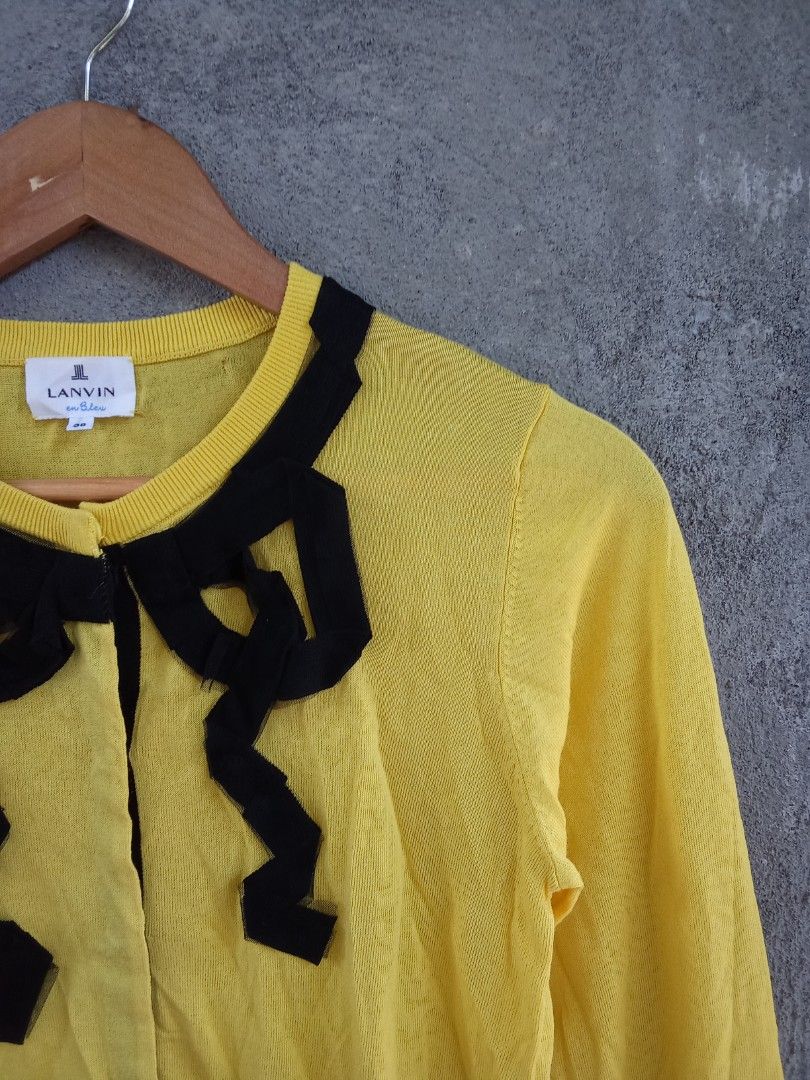 Lanvin en Bleu Buttondown Cardigan (Category: Longsleeves) located in Tabaco. Submitted by rebirthalley (Listing ID 1434950002, Image 2). Description: Width-17.5 Length-21.5 Excellent No flaws 1780.