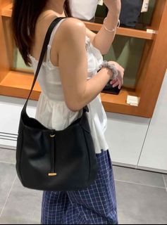 （分類：）位於 。 由 hkluxehk 提交（商品編號 1434876821，圖片 1）。簡介： 。
