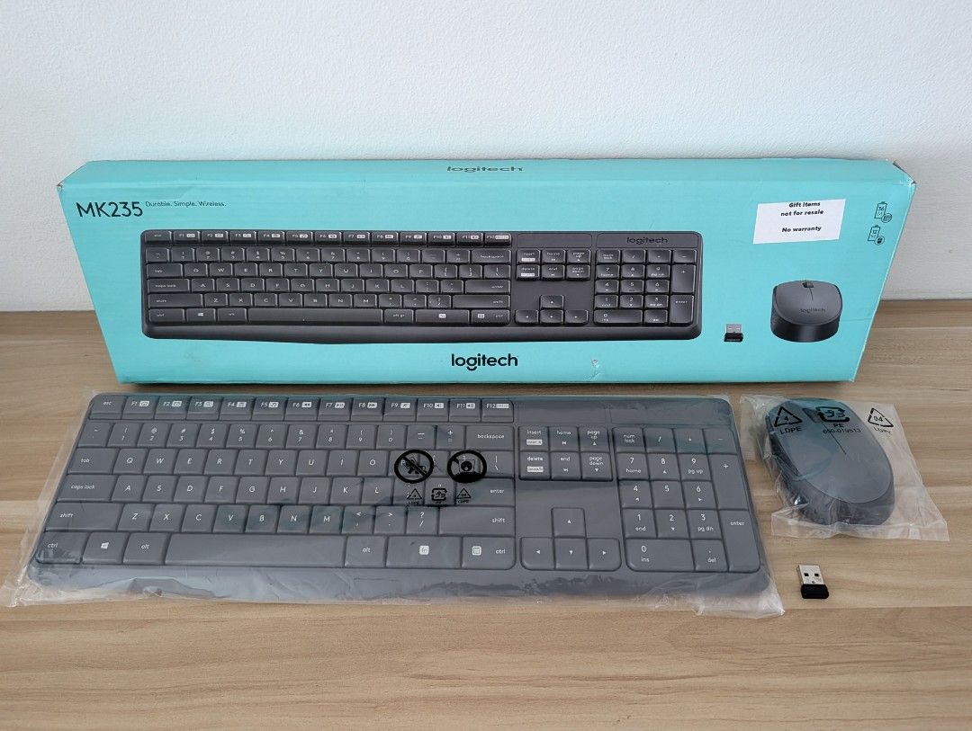 Logitech MK235 Wireless Keyboard and Mouse Combo439435189657292800