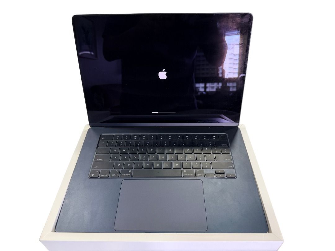 MacBook Air (15-inch, M2, 2023)