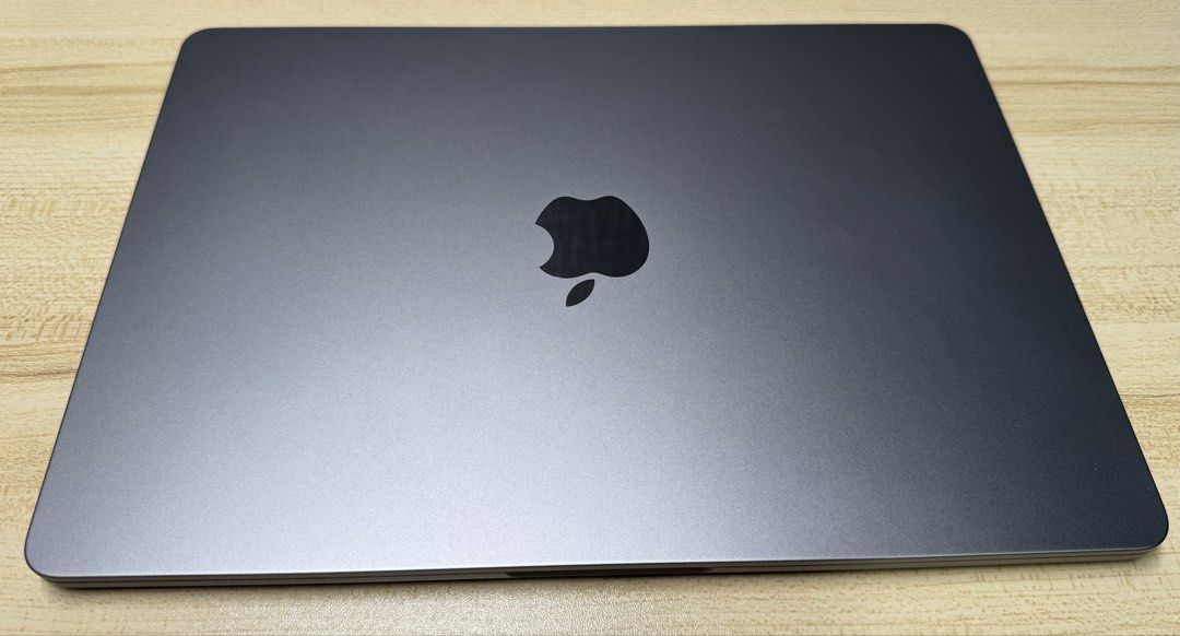 MacBook Air M2 13 inch441407705869209600