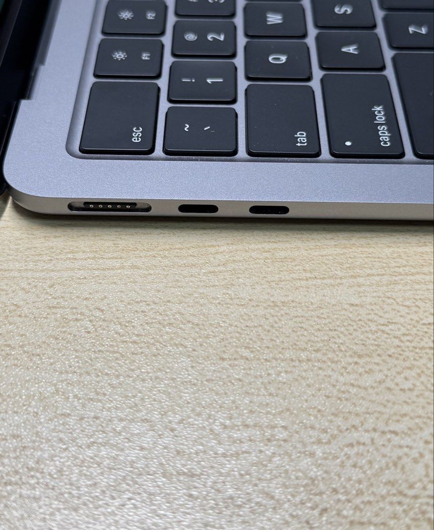 MacBook Air M2 13 inch441407705869209602