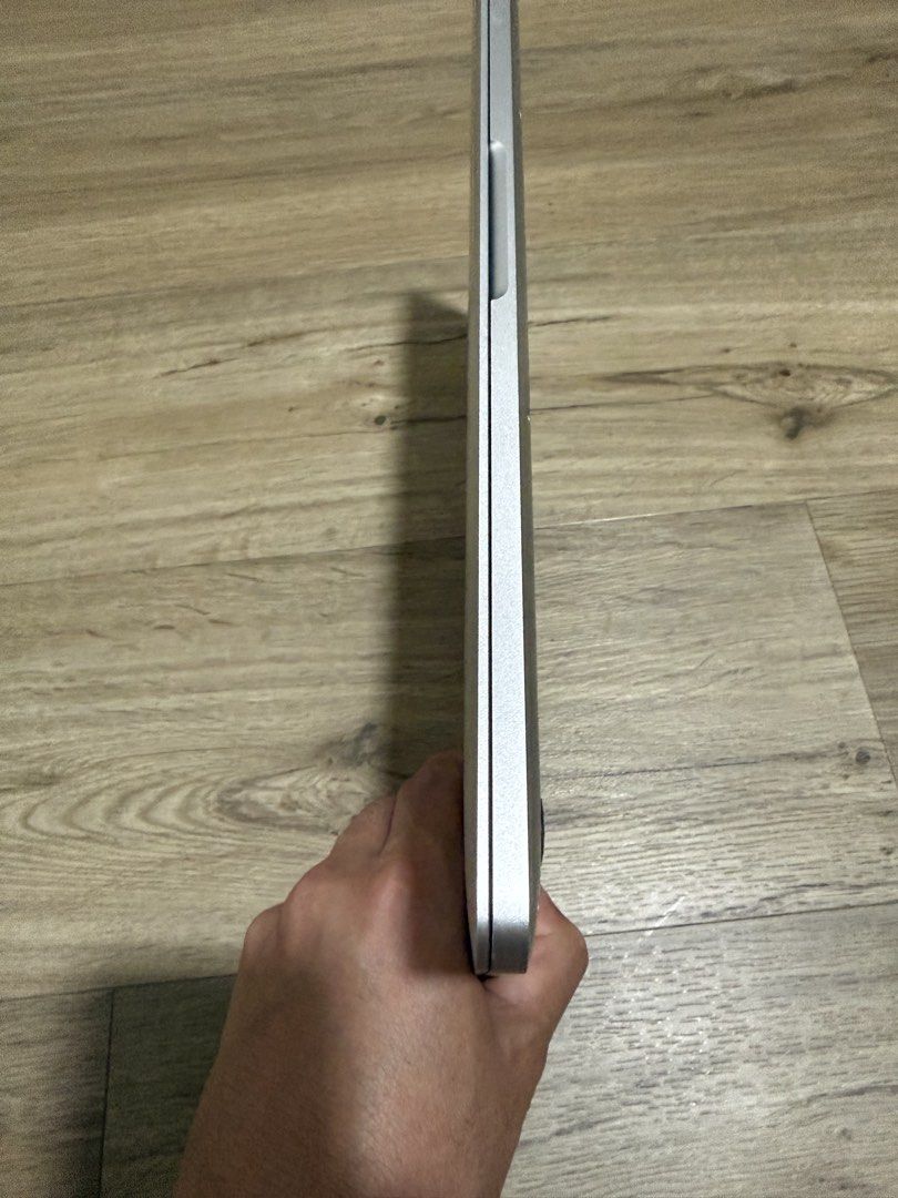 MacBook Pro 13-inch (2018)439542503986309125