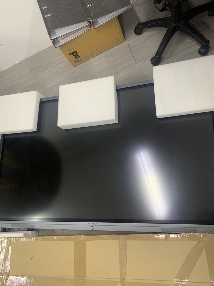 MAXHUB 65" Display - Brand New439435194543656964