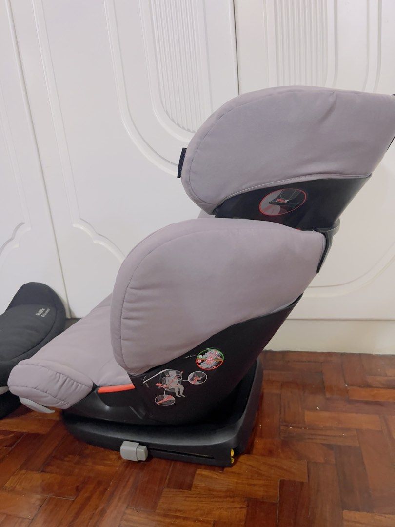 Maxi-Cosi RodiFix Car Seat (Category: Car Seats) located in San Juan City. Submitted by kriszy_coo (Listing ID 1434851691, Image 2). Description: - Maxi-Cosi RodiFix Booster - Gray color with striped headrest - Side impact protection - Easy to install - Adjustable headrest - Sturdy base - Minimal wear and tear.