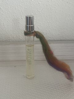（分類：）位於 。 由 kc_perfumes 提交（商品編號 1434852040，圖片 1）。簡介： 。