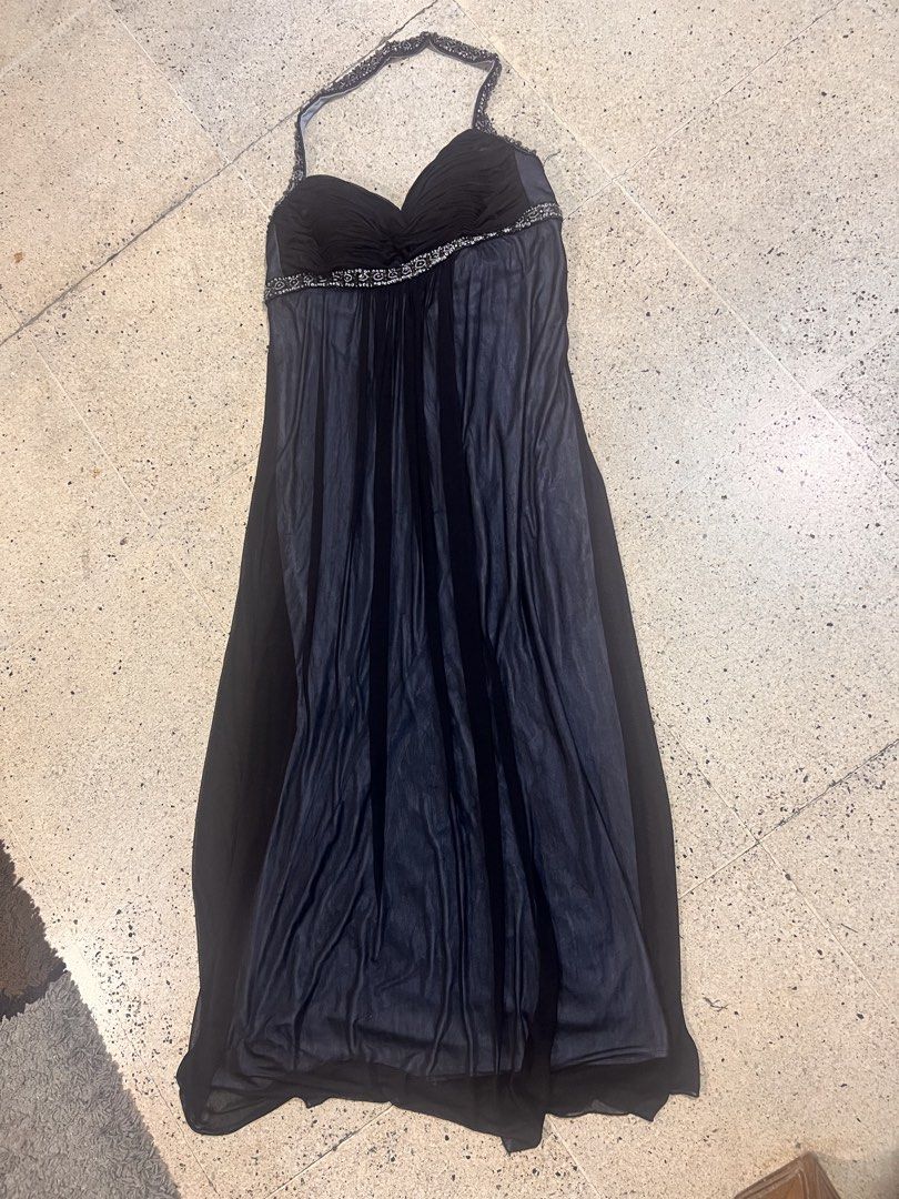 Midnight Blue Halter Neck Evening Gown (Category: Evening dresses & gowns) located in Quezon City. Submitted by fly29 (Listing ID 1434962405, Image 2). Description: - could fit XL - Midnight Blue evening gown - Halter neck design - Ruched bodice - Beaded waist embellishment - Flowing skirt - Lightweight fabric - Ideal for formal events and special occasions.