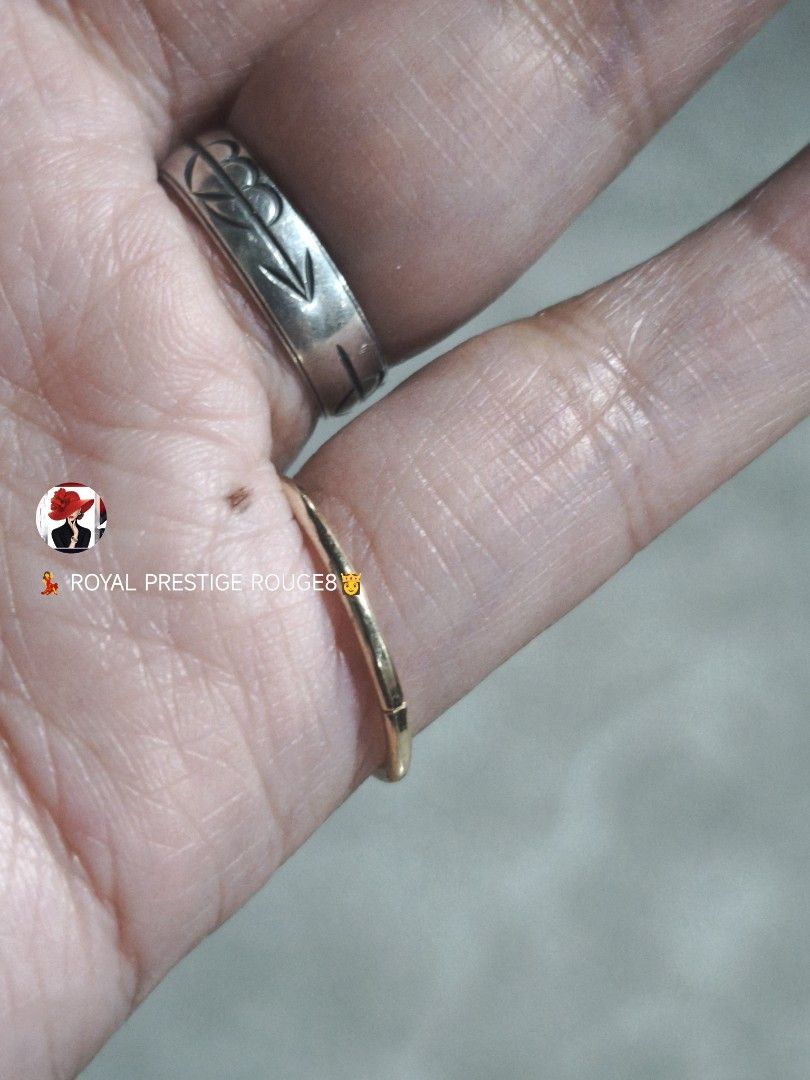 Minimalist Gold-Tone Thin Ring from Japan (Category: Rings) located in Baguio. Submitted by royalprestigerouge (Listing ID 1434891171, Image 3). Description: Minimalist thin gold-tone wedding band. Perfect for everyday use..