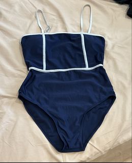 (Category: ) located in . Submitted by aikcat (Listing ID 1434838137, Image 1). Description: .