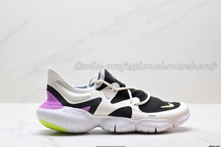 (Category: ) located in . Submitted by pickplanet_sneaker_shirt (Listing ID 1434980758, Image 1). Description: .