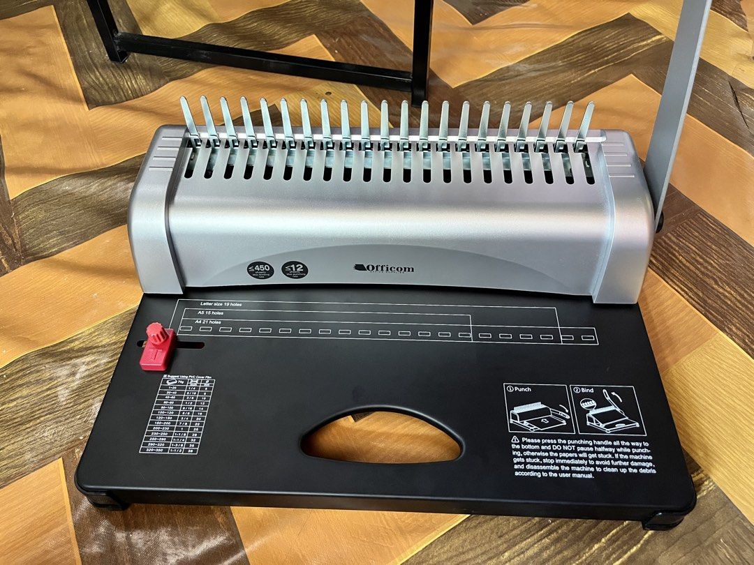 Officom Comb Binding Machine STB12A (Category: Office & Business Technology) located in Magsingal. Submitted by mjviloria (Listing ID 1434834905, Image 1). Description: Brand new pa po. Ilang beses lang nagamit. RFS: Lumipat sa spiral binding machine.