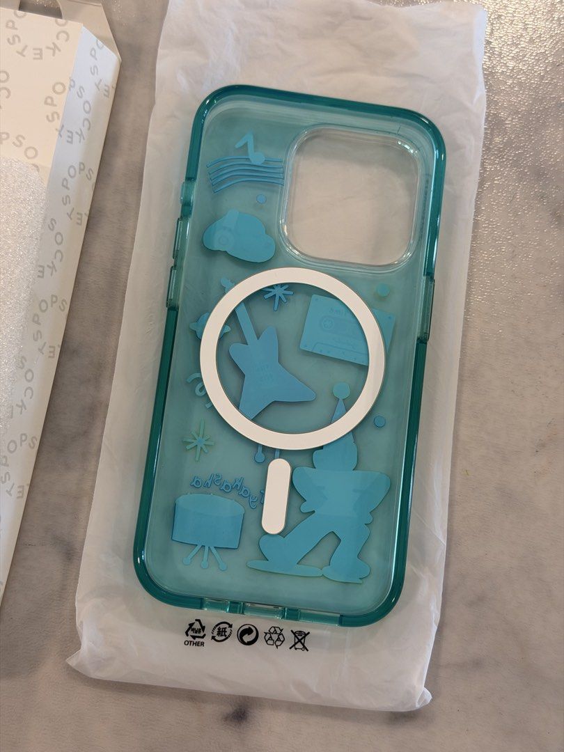 Popsocket case iPhone 15 pro (Category: Cases & Covers) located in Klang. Submitted by chewxd (Listing ID 1434962425, Image 3). Description: Popsocket case iPhone 15 pro More photos can be provided Condition 9/10, Nego till let go COD and postage available.