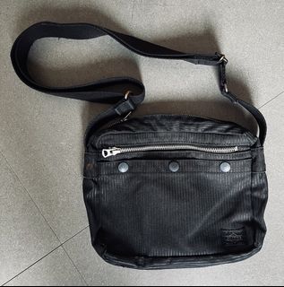 (Category: ) located in . Submitted by round.thrift (Listing ID 1434887017, Image 1). Description: .