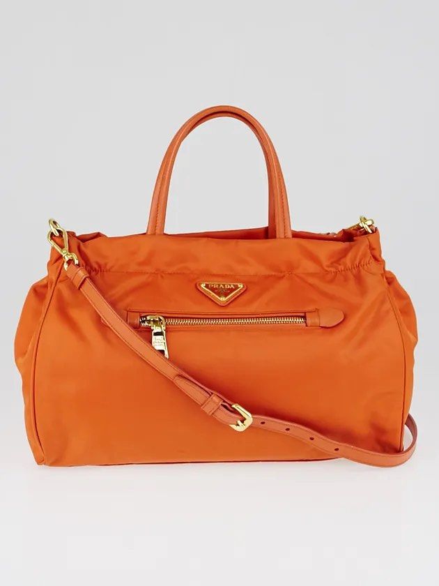 Prada orange bag (Category: Luxury Bags & Wallets) located in Malabon City. Submitted by splendidcloset (Listing ID 1434815001, Image 1). Description: .