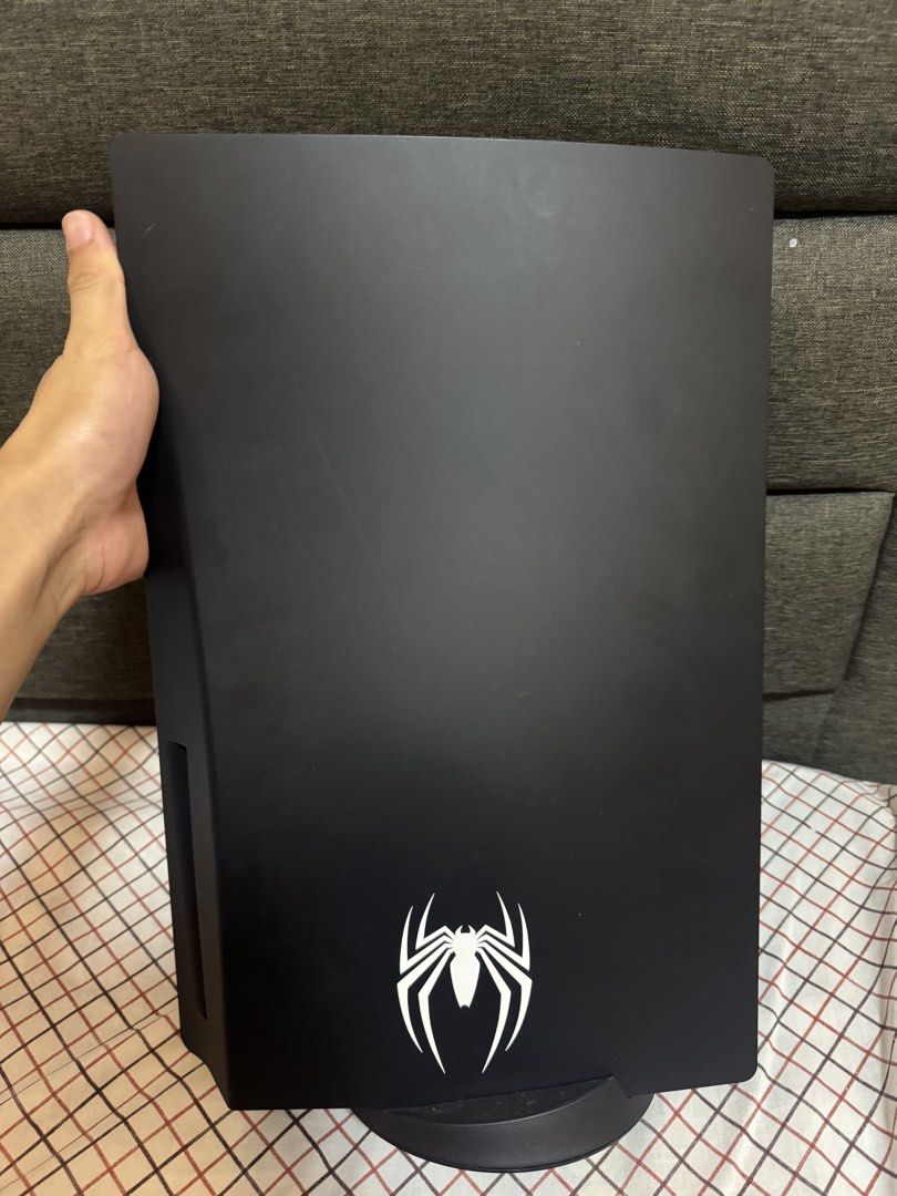 PS5 Spider-Man Console Cover (Category: PlayStation) located in Lipa City. Submitted by reesereeeeeeeee (Listing ID 1434841444, Image 2). Description: Comes with 2 controllers and games both disc and digital 812gb used like new no issues rsf di nagagamit.