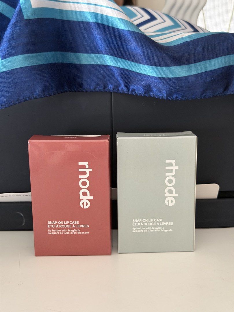RHODE SNAP-ON LIP CASE (AUTHENTIC) (Category: Early Generation Mobile Phones) located in Quezon City. Submitted by ramosieee (Listing ID 1434831539, Image 2). Description: Bought in California Last price posted Color: grey and pretzel.