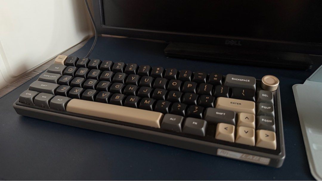 Royal Kludge RK65 Mechanical Keyboard439434280437043202