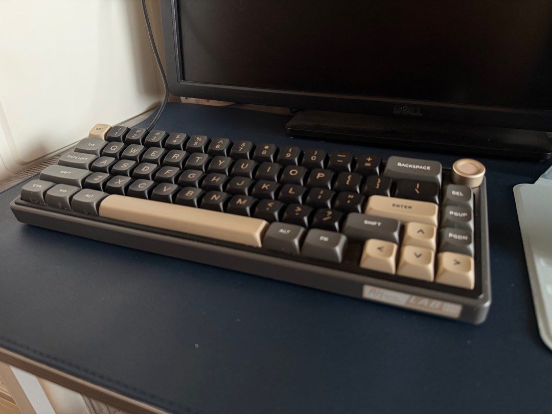 Royal Kludge RK65 Mechanical Keyboard439434280437043203