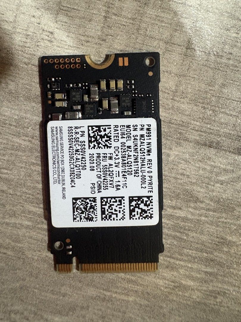 Samsung PM991 NVMe SSD439433342768261120