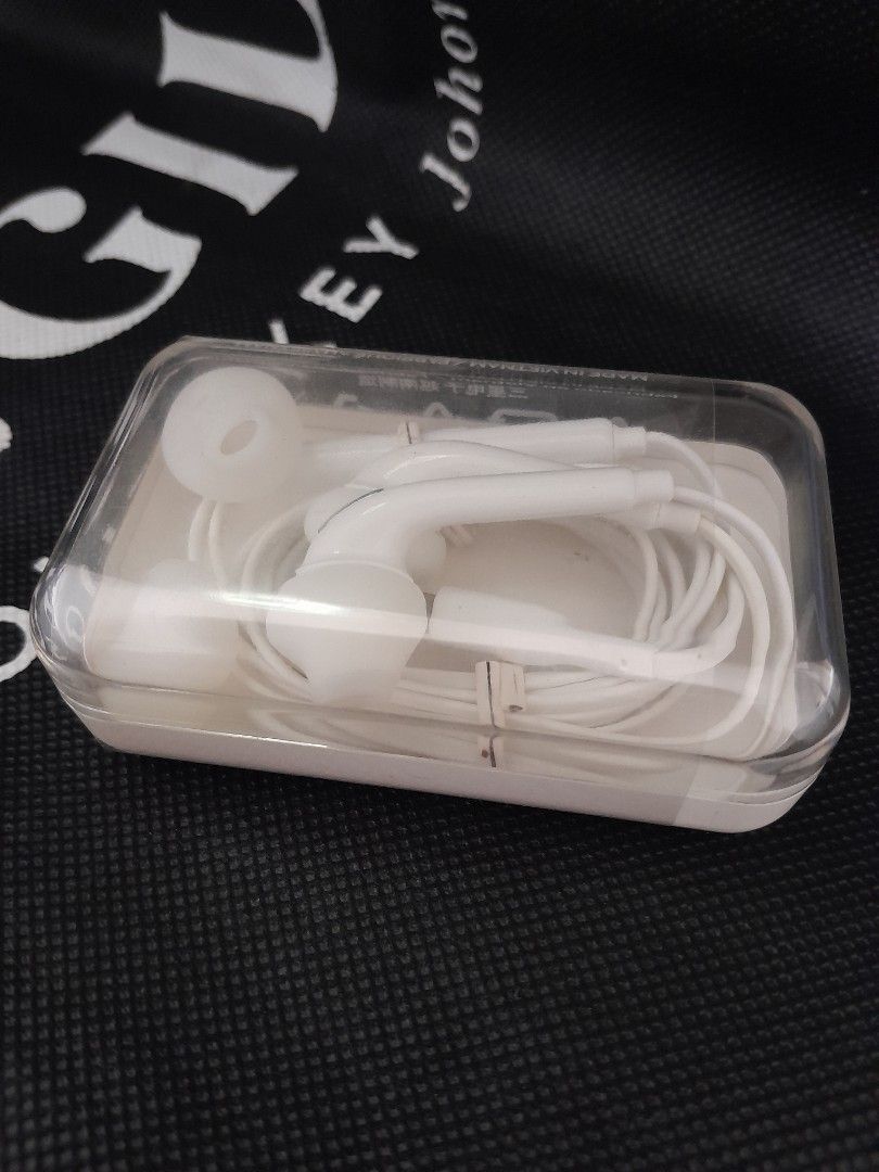 Samsung Wired Earpeas439438043125524481