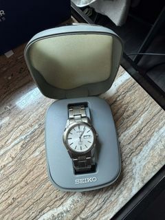 (Category: ) located in . Submitted by renepreloved_ (Listing ID 1434959989, Image 1). Description: .