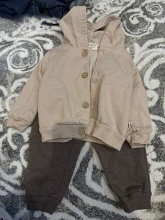 (Category: ) located in . Submitted by nana_branded_preloved (Listing ID 1434901771, Image 1). Description: .