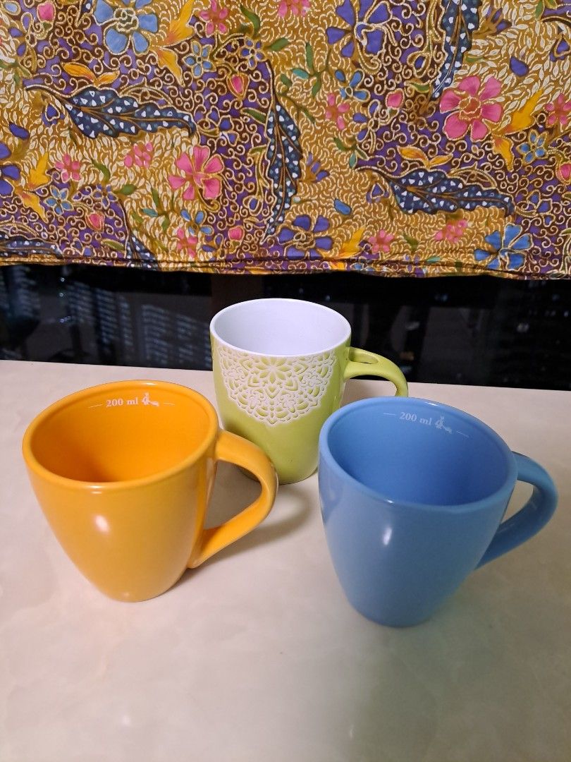Set of 3 Colorful Mugs