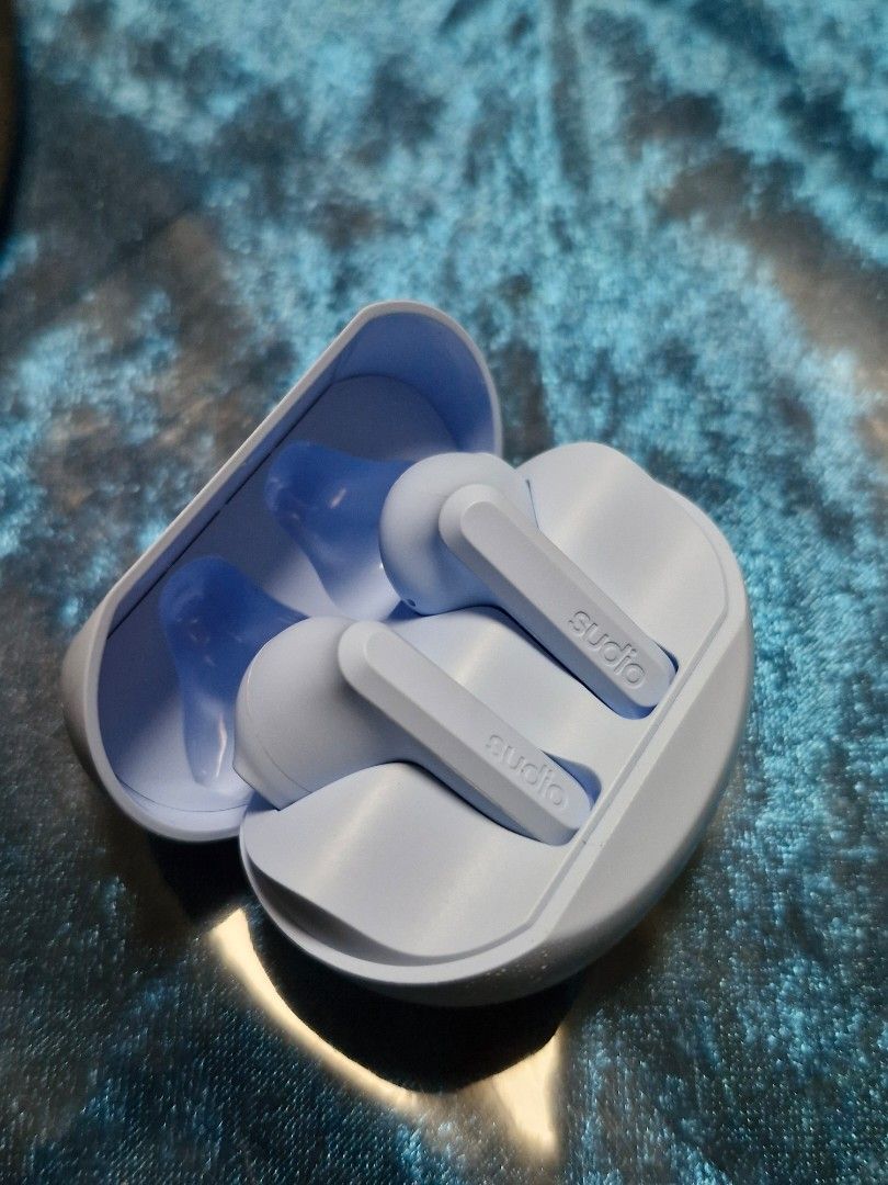 Sudio E2 True Wireless Earbuds - Like New439426836260474882