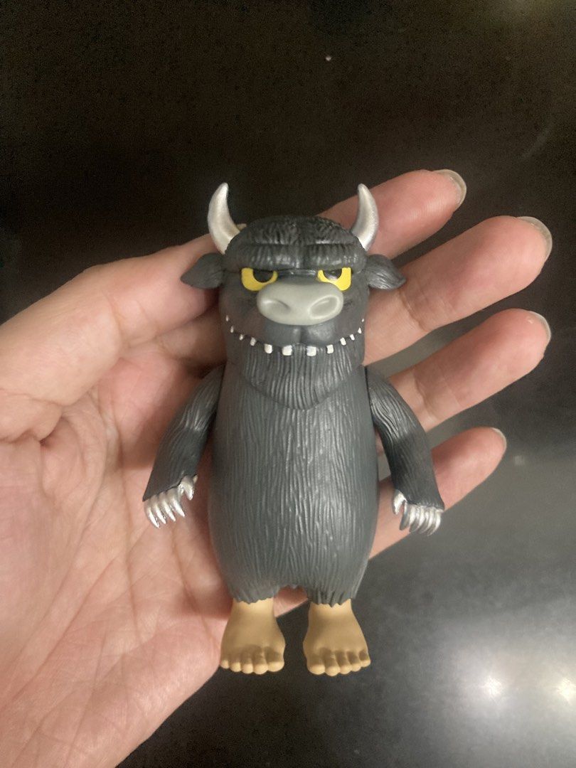 Super7 Where The Wild Things Are Blind Box Bull (Category: Designer & Blind Box Toys) located in Pasig City. Submitted by externalparadise (Listing ID 1434933463, Image 1). Description: Last price.