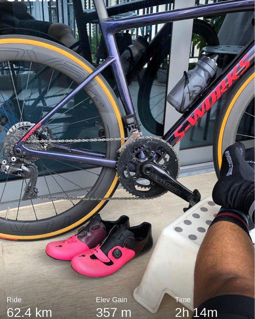 S-Works Tarmac SL6 Disc (size 54) (Category: Bicycles) located in Singapore. Submitted by sherlockh (Listing ID 1434963221, Image 3). Description: * Avail while posted. - Specialized S-Works Tarmac SL6 Disc SIZE: 54 $3,000 - without wheelset $4,000 - with the wheelset COCKPIT HANDLEBARS S-Works Shallow Bend Carbon, 125mm drop x 75 mm reach STEM ZIPP SL Sprint Stem 110mm SEATPOST S-Works FACT carbon Tarmac seatpost SEAT BINDER Tarmac SL6 clamp ass