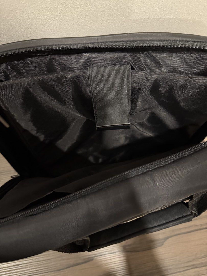 FREE Targus Black Laptop Bag439556120144793601